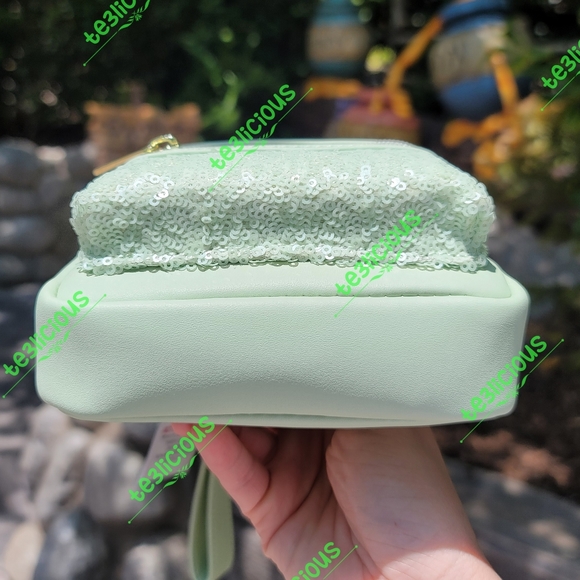 DISNEY LOUNGEFLY MINT (NEO) WRISTLET - Picture 7 of 8